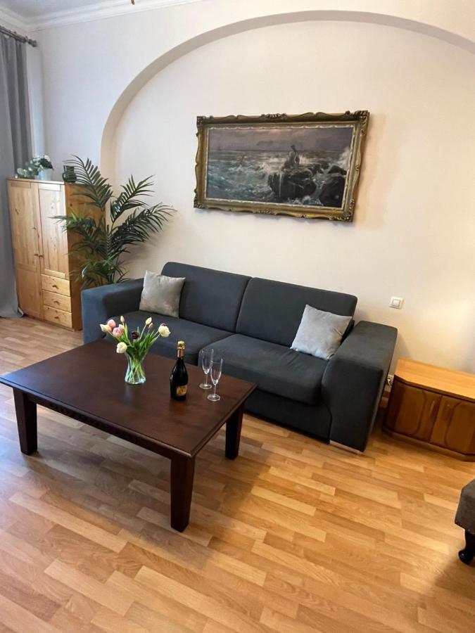 Apartment Colonnade Carlsbad Карловы Вары Экстерьер фото