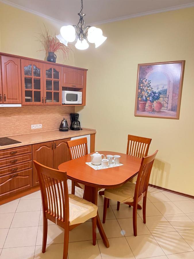 Apartment Colonnade Carlsbad Карловы Вары Экстерьер фото